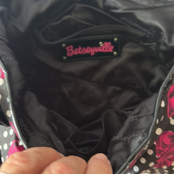 Betsey Johnson, floral purse - Picture 10 of 12